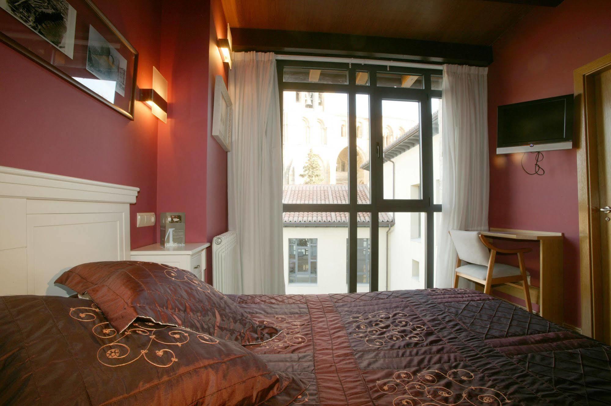 Hotel Las Murallas Ávila Kültér fotó